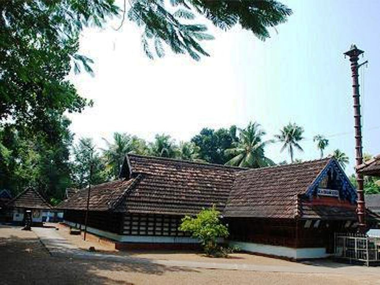 Parippu Mahadeva Temple