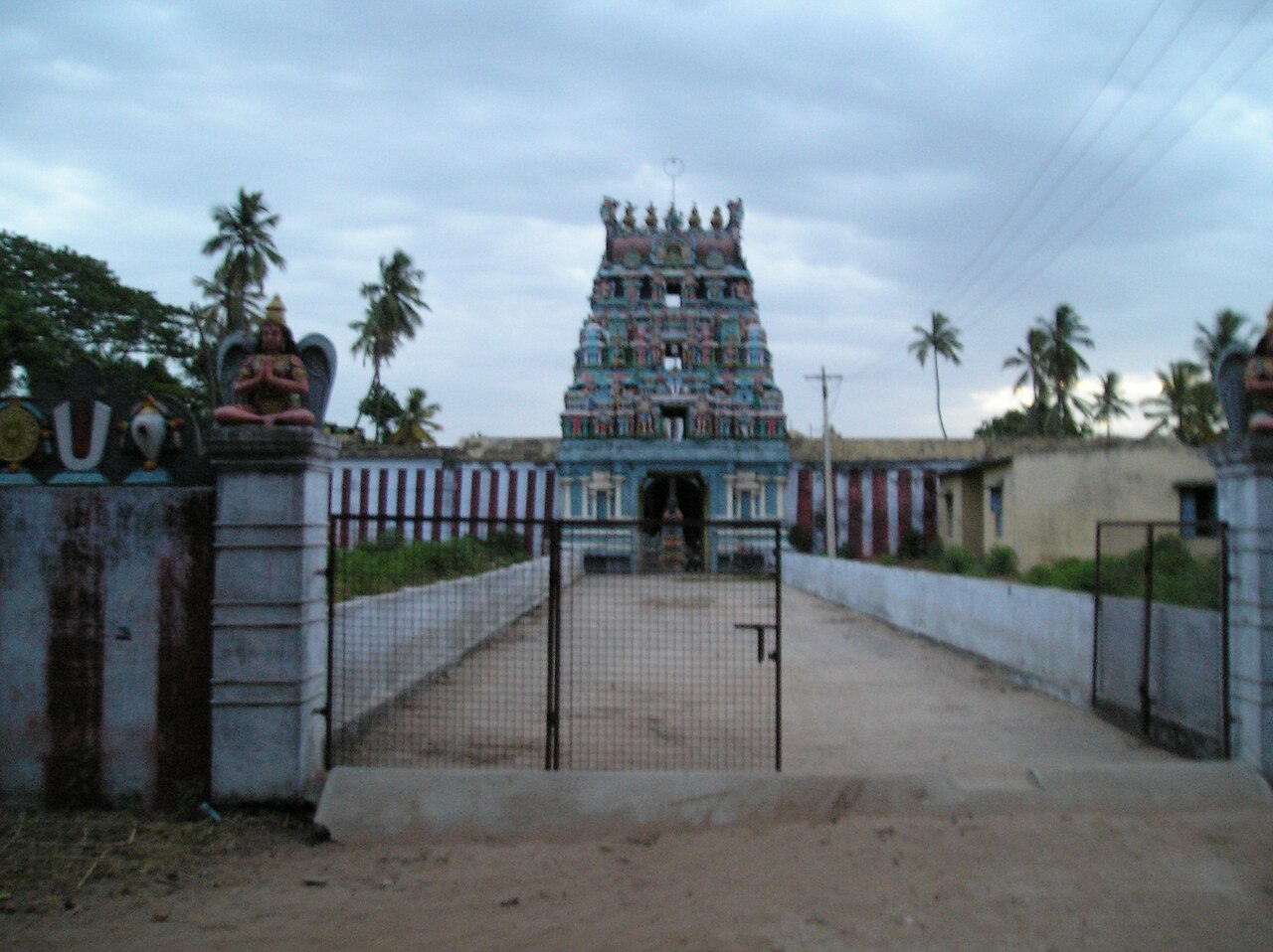 Thiruvelliangudi Kolavilli Ram Temple