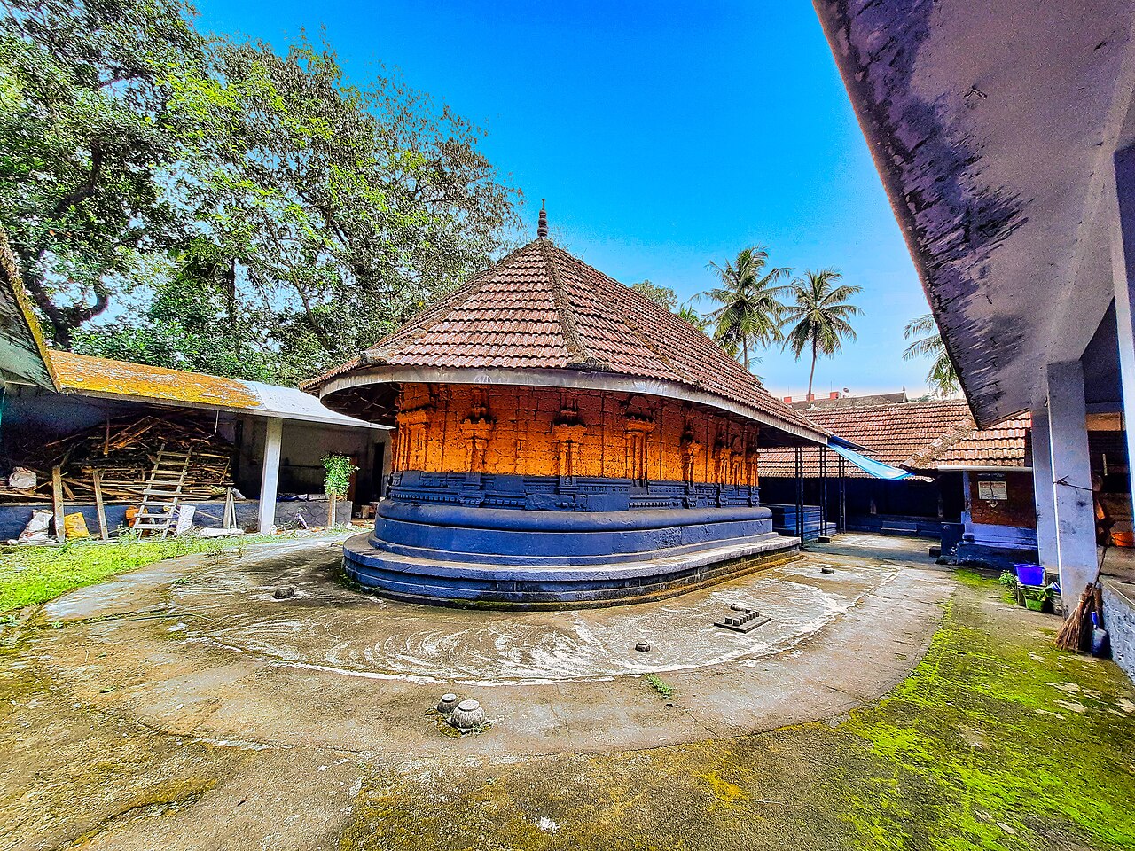 Mannoor Shiva temple, Mallapuram