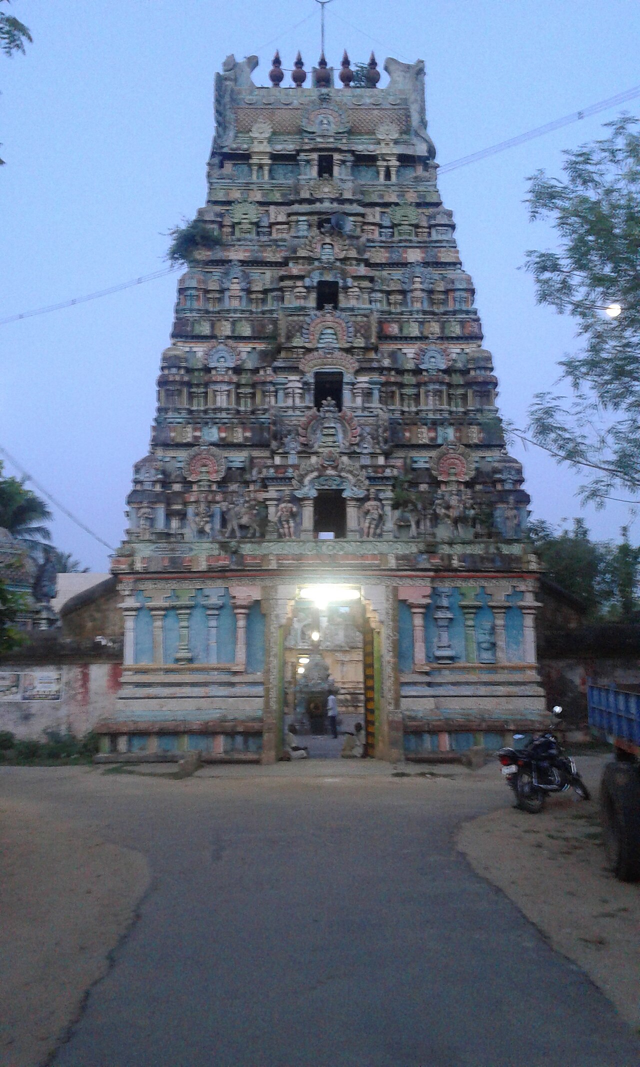 Therazhundur Vedapureeswarar Temple