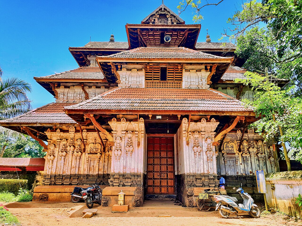 Thiruvanchikulam Mahadeva Temple