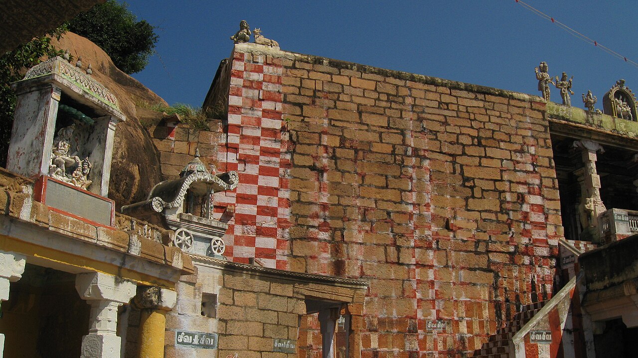 Piranmalai Kodunkundreeswar Temple