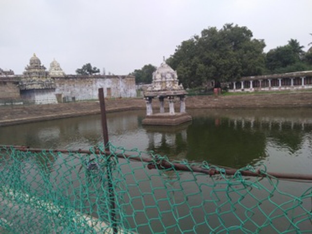 Sri Ekambaranathar Temple South Pond