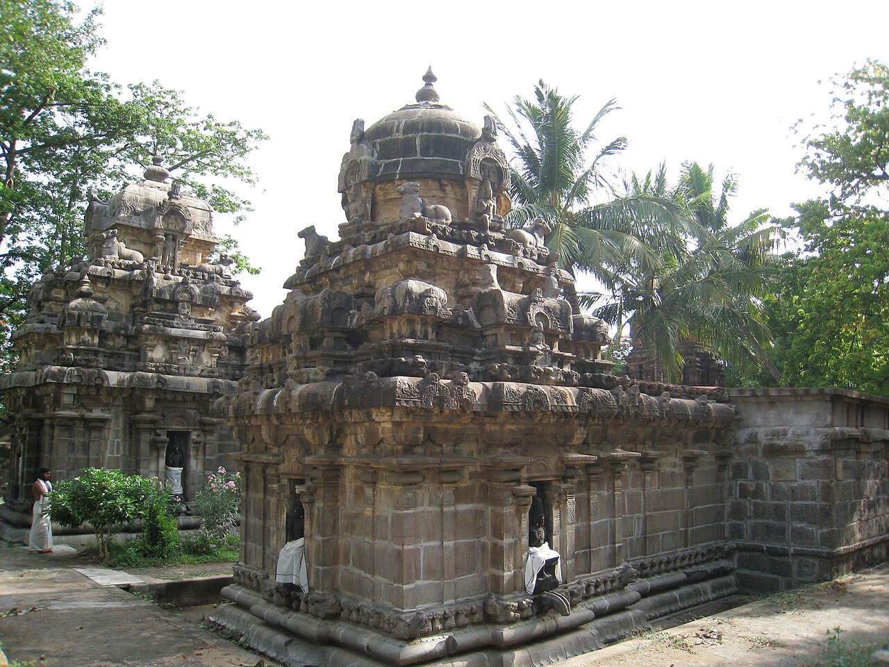 Twin Temples, Keezhaiyur
