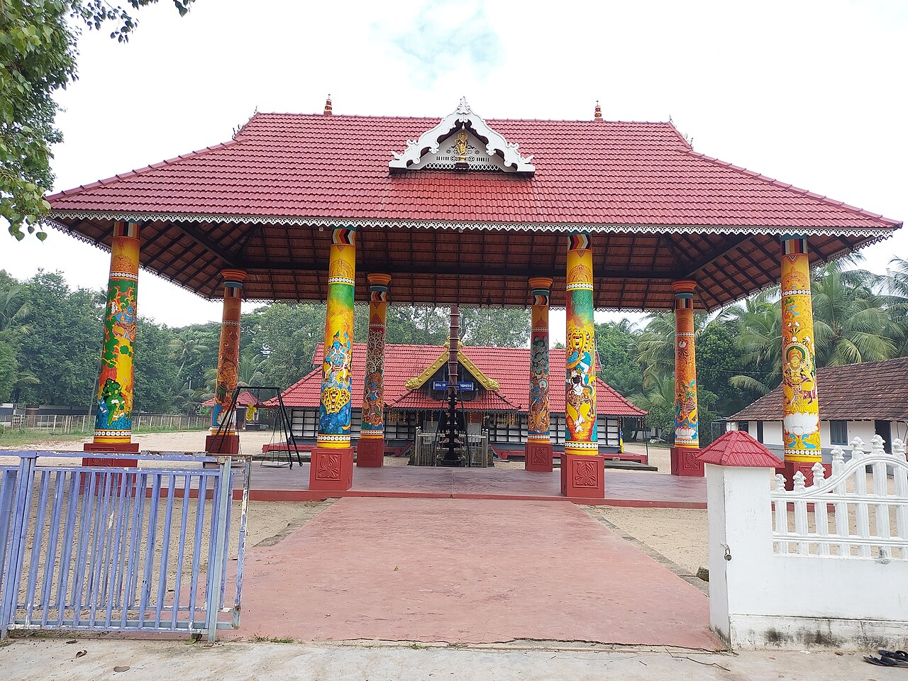 Pavumbayil Krishna temple