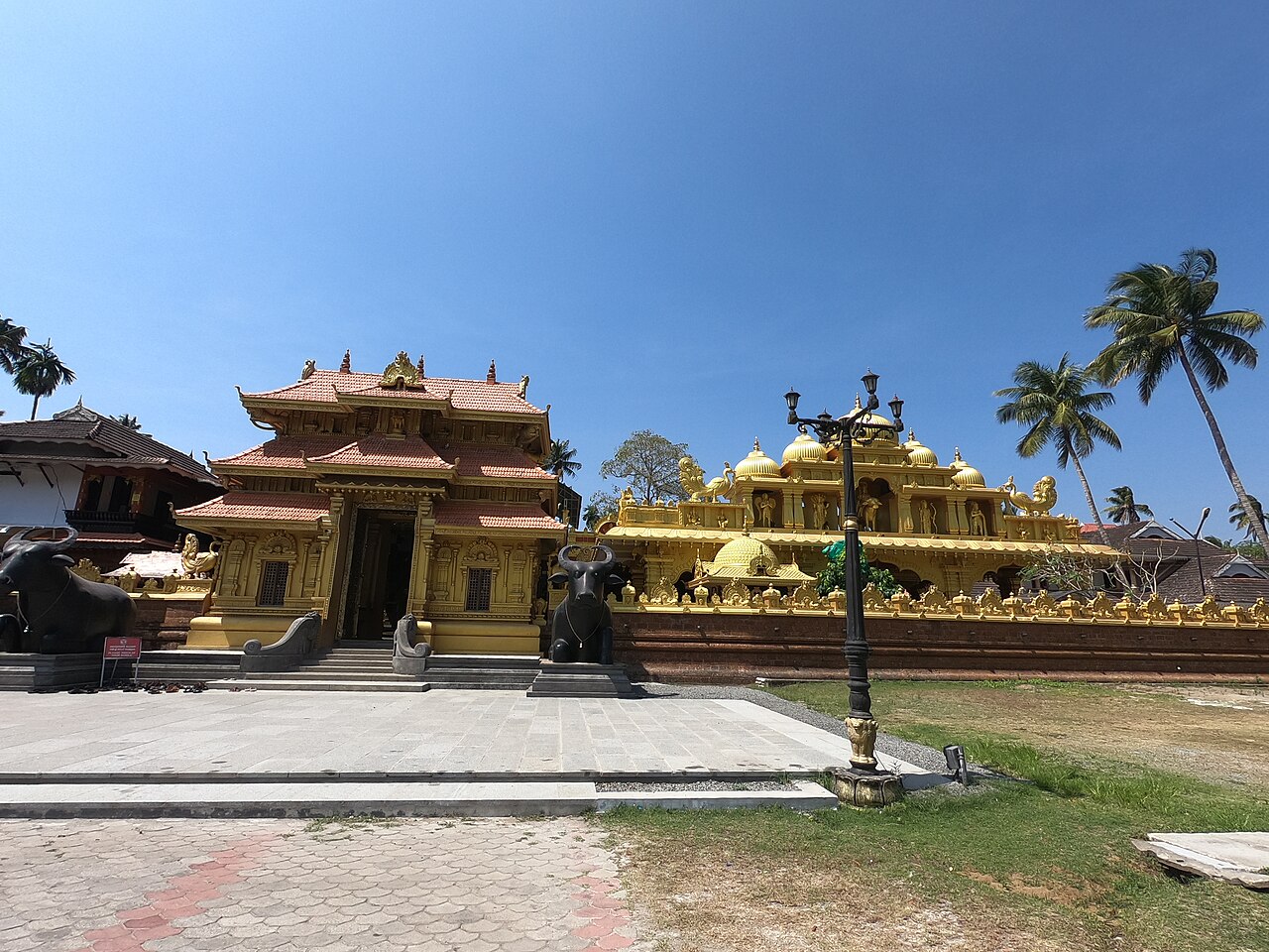 Kanadikavu Shree Vishnumaya Kuttichathan Swamy temple