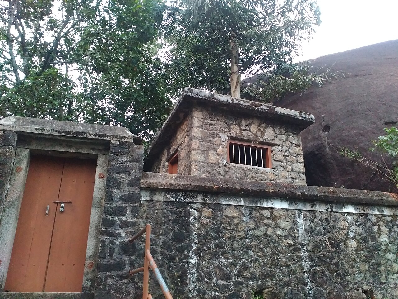 Kaviyoor Thrukkakkudi Guhaa Kshethram