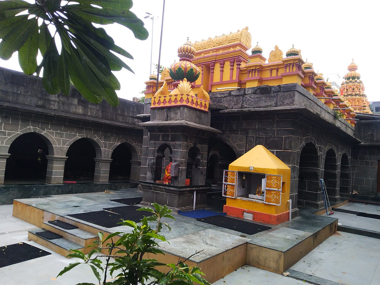 Vitthalwadi Temple Complex and Ghat
