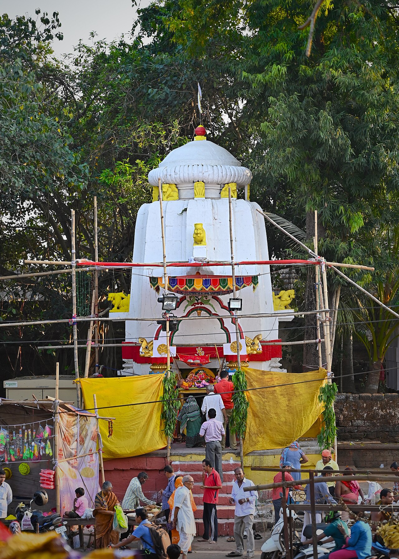 Dolagovinda Siva Temple