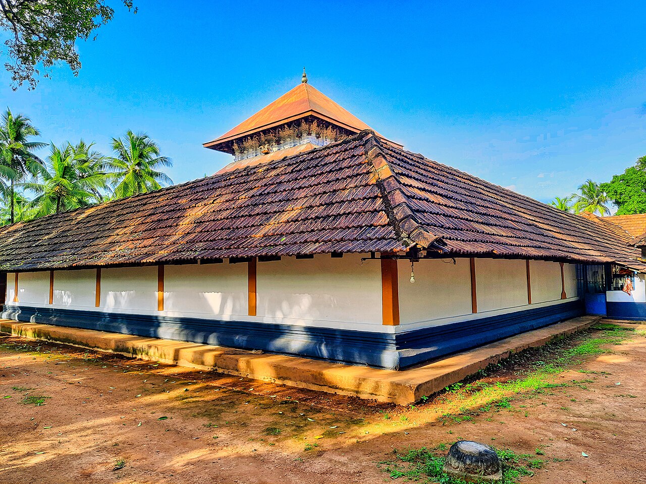 Sukapuram Dakshinamurthy temple, Edappal