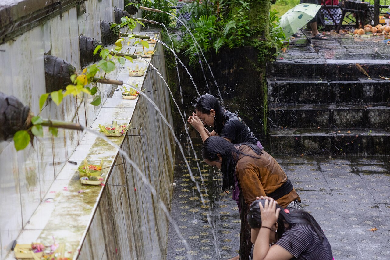 Pura Luhur Tamba Waras