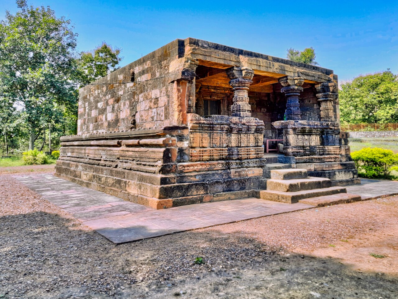 Chaubis Avatar Temple, Panthia Omkareshwar