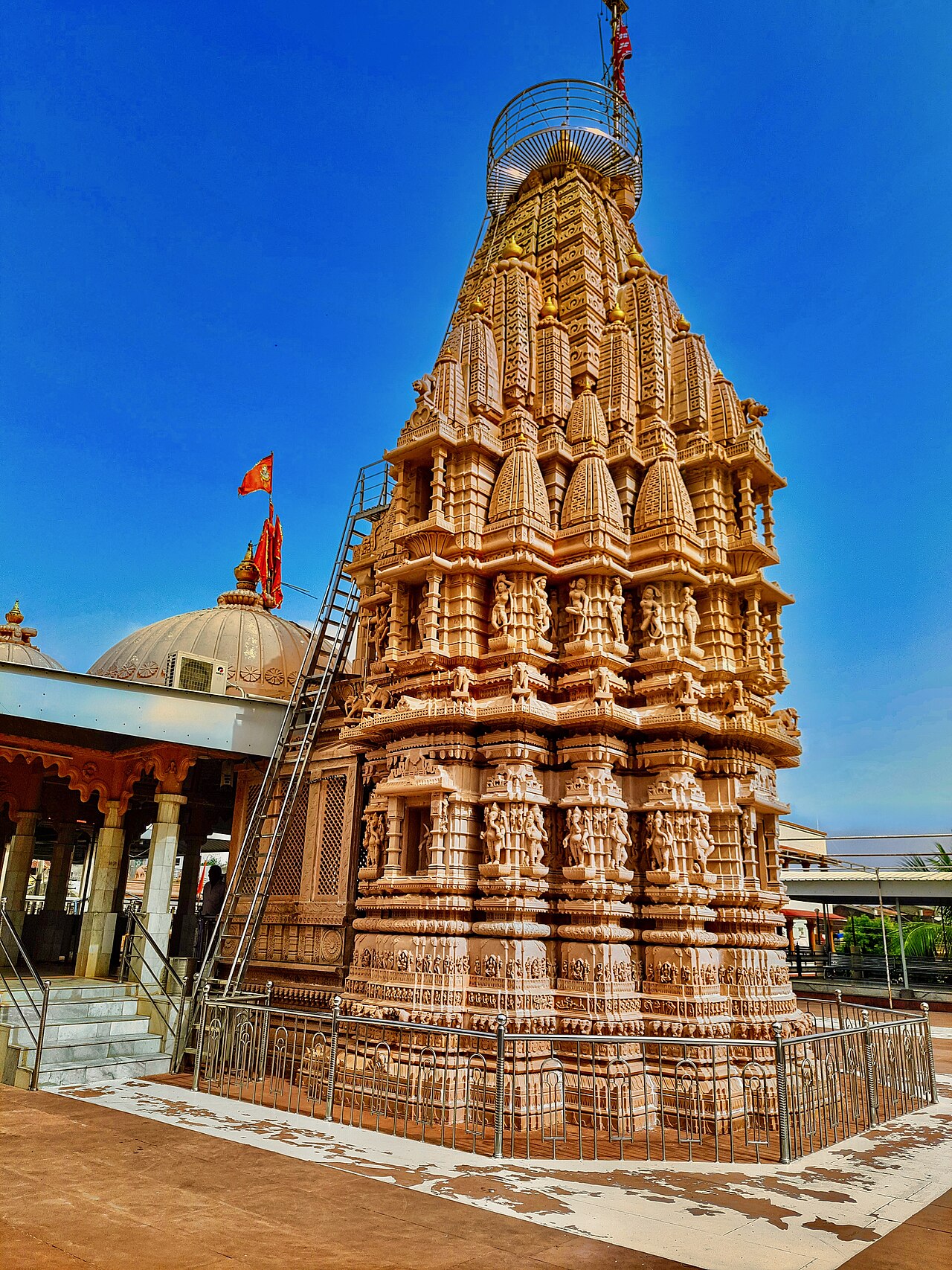 Ganapati Dada Temple, Aithor