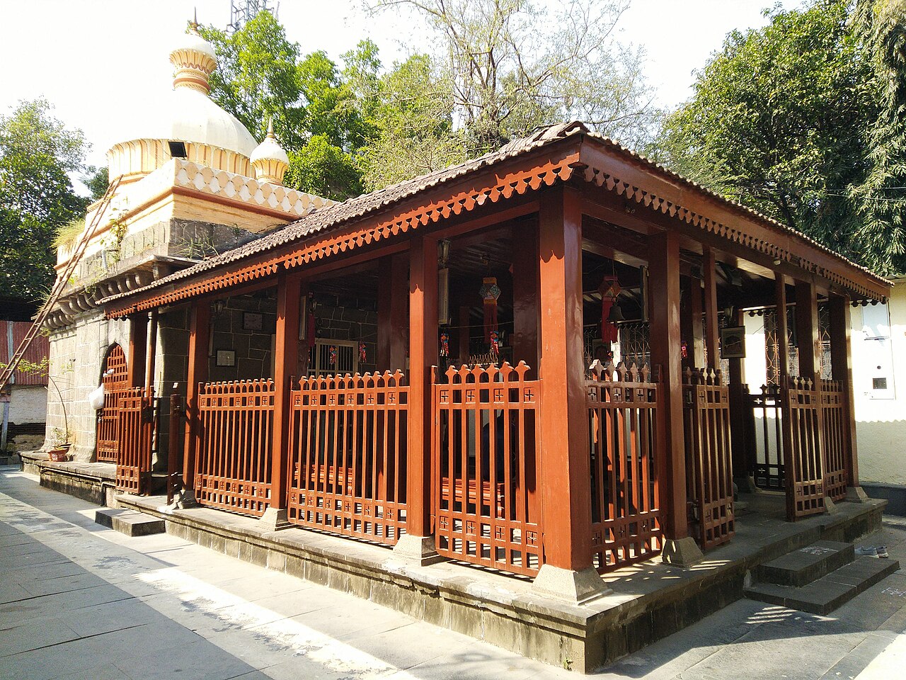 Ganesh Temple, Ganeshkhind