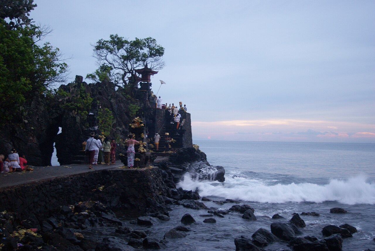 Pura Batubolong