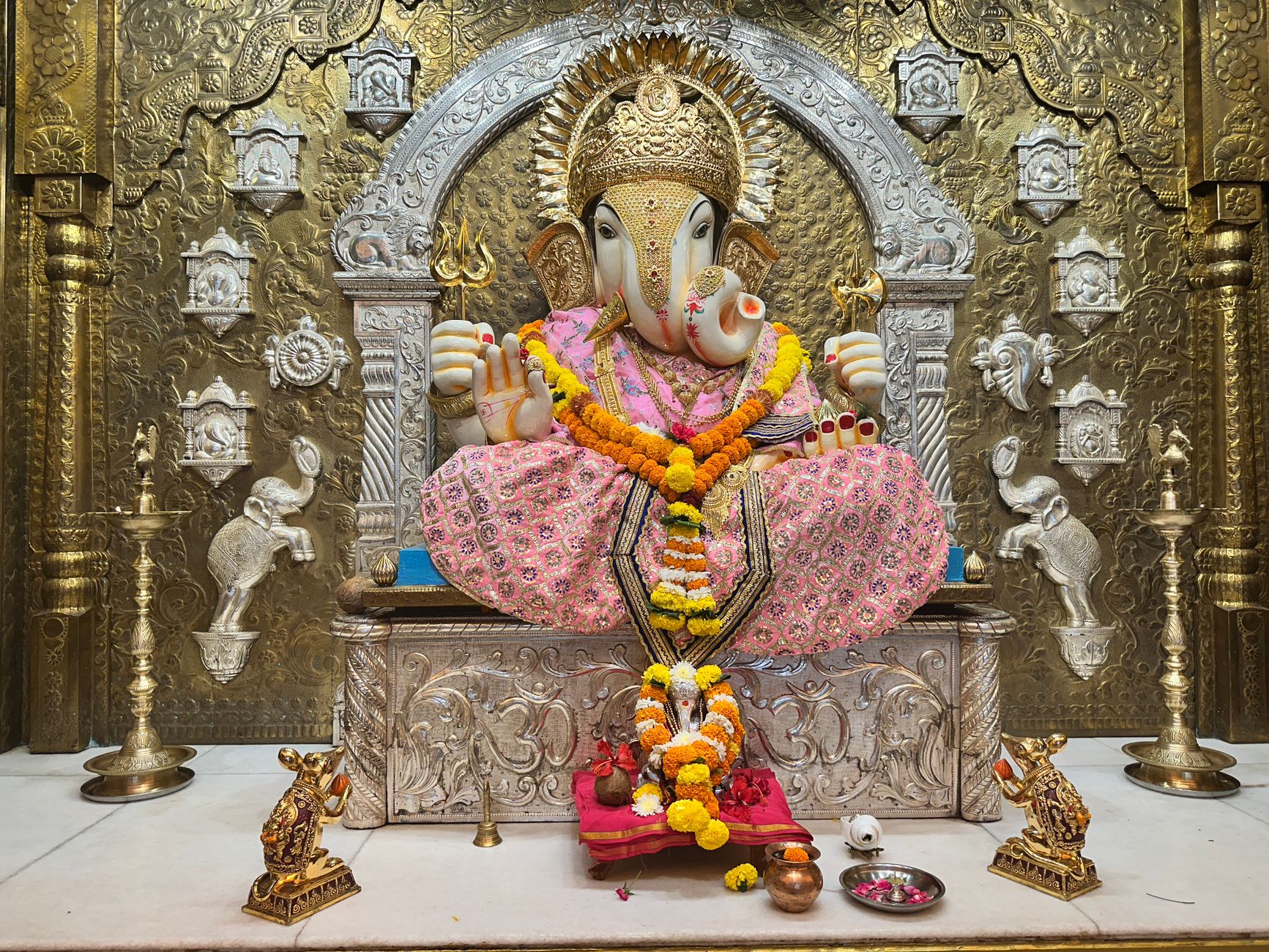 Siddhivinayak Temple, Mumbai