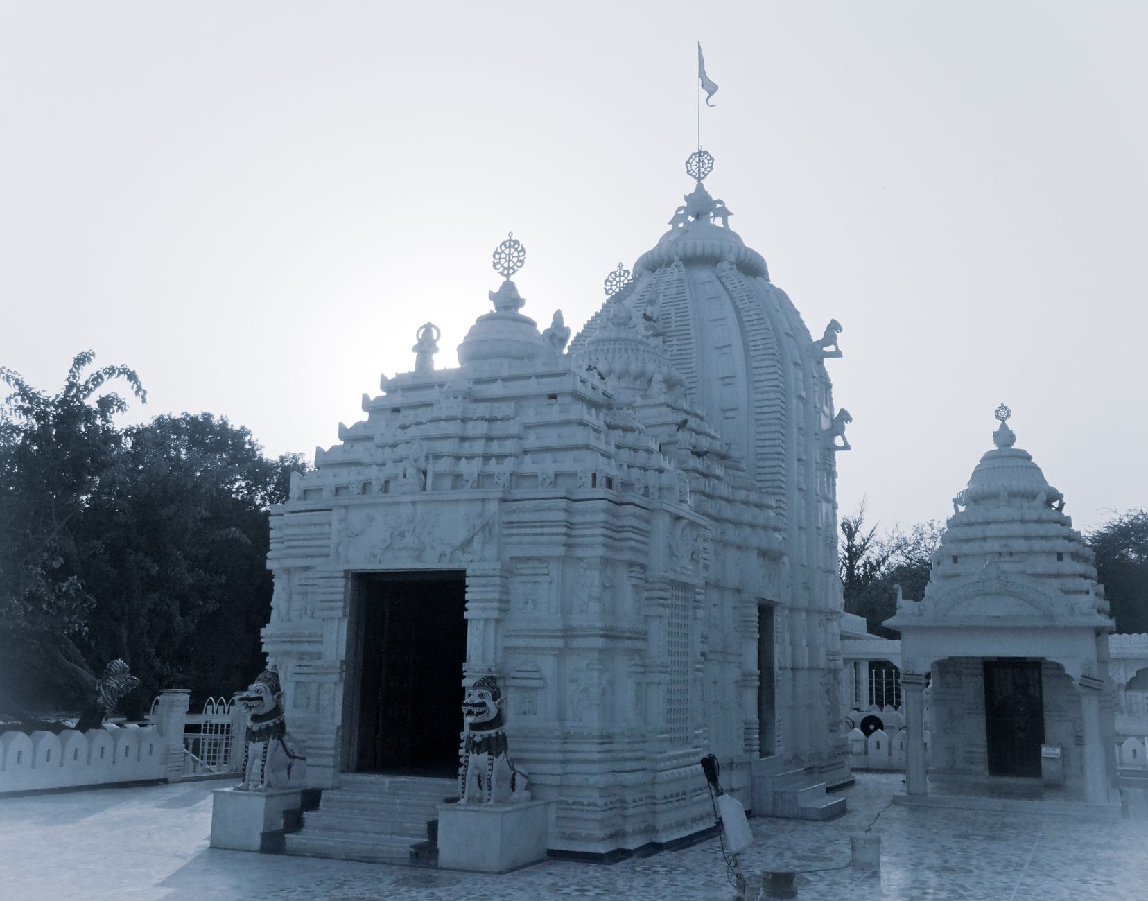 anidil padinhatta annur